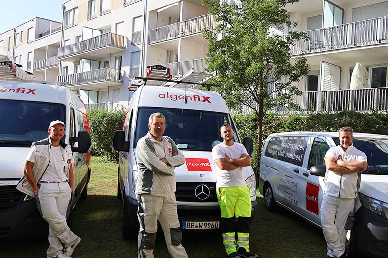 Hausfassade reinigen lassen mit den Profis von algenfiX Fassadenreinigung