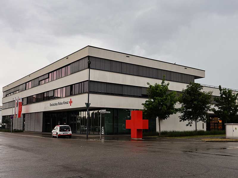 Gebäude-Fassadereinigung-vorher