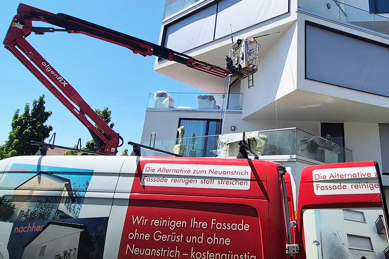 Professionelle Fassadenreinigung in Esslingen am Neckar von Meisterbetrieb algenfiX