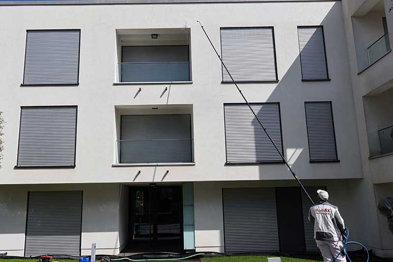 Fassadenreinigung in der Gemeinde 71120 Grafenau von Firma algenfiX aus der Region