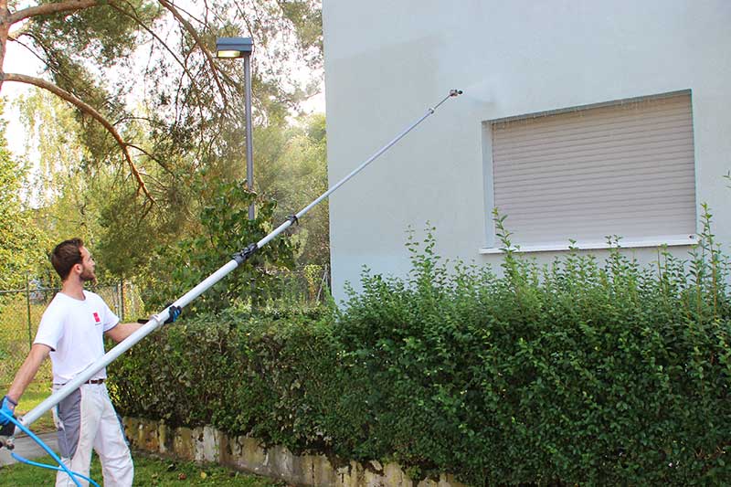 Professionelle Fassadenreinigung in 74399 Walheim von Firma algenfiX
